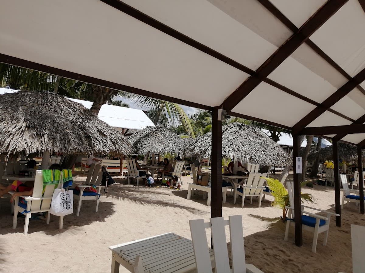 Sin Aleta Beach Bar & Grill