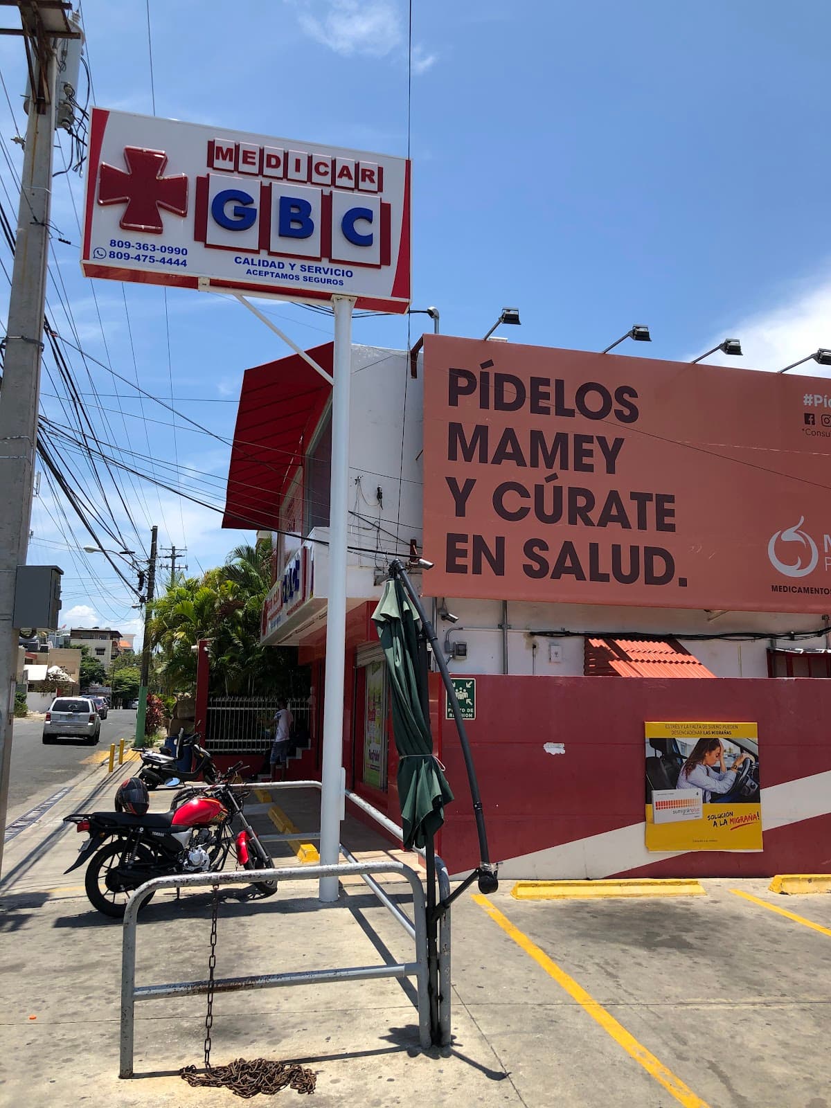 Farmacia GBC — Guarocuya 69