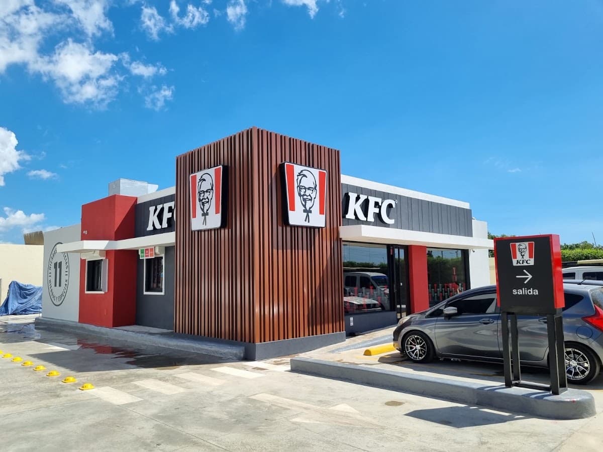 KFC — Av. Hipódromo