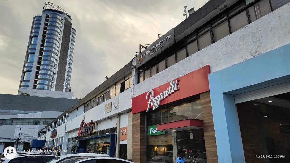 Pizzarelli Plaza Naco