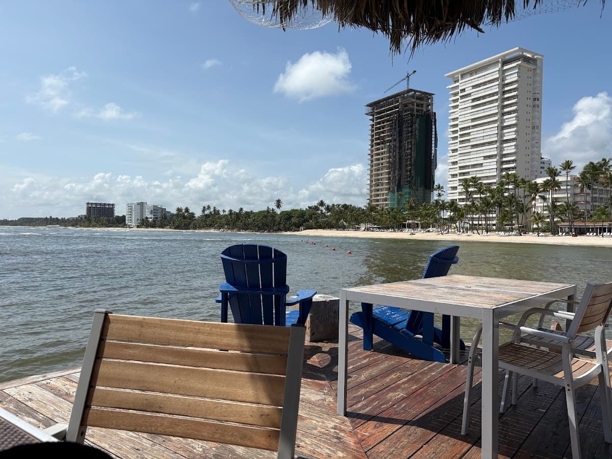 El Embarcadero, Club Hemingway