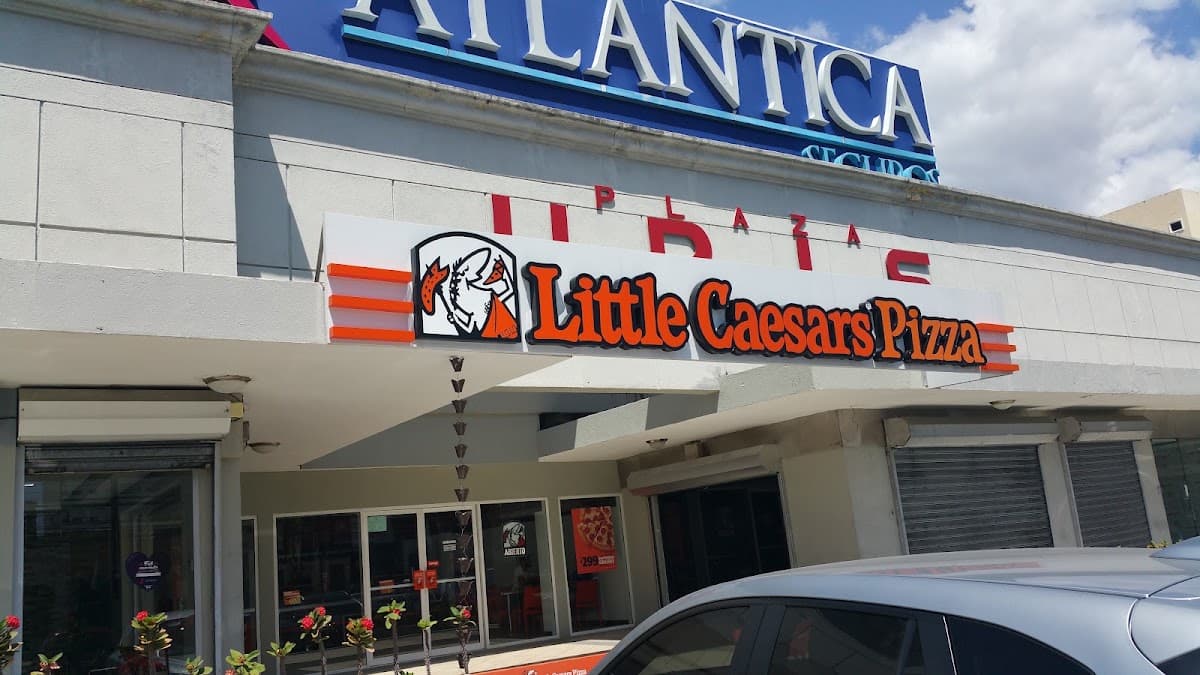 Little Caesars — Pizza - Roberto Pastoriza