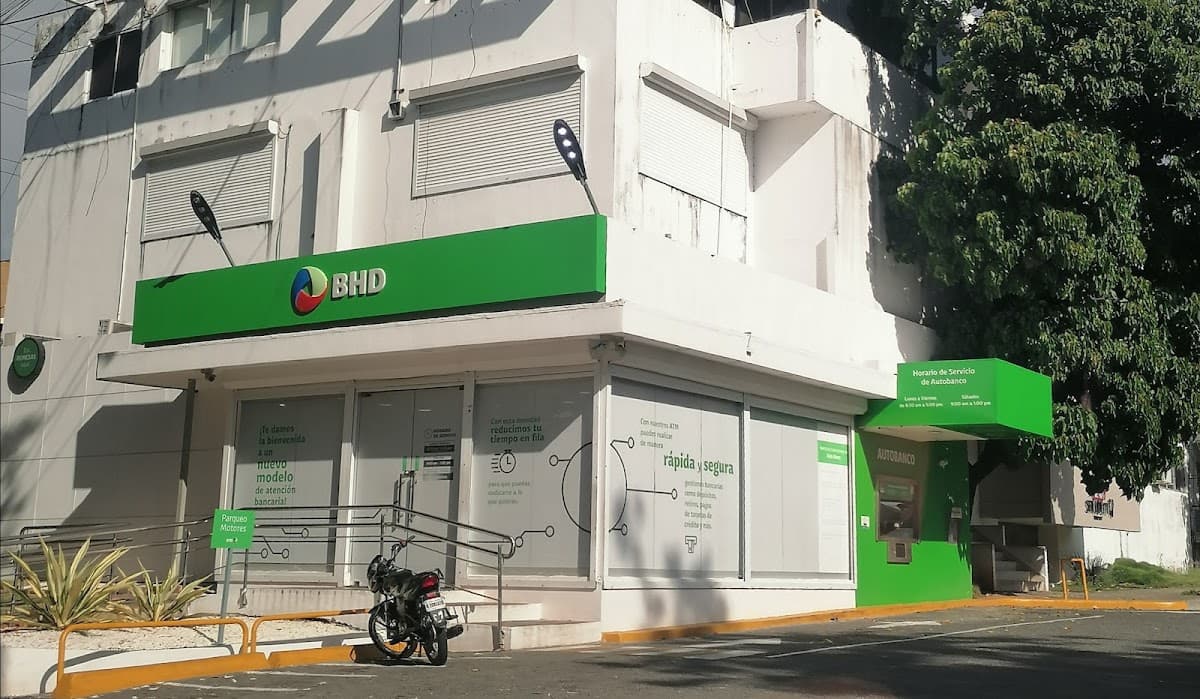 Banco BHD — Av Simón Bolívar