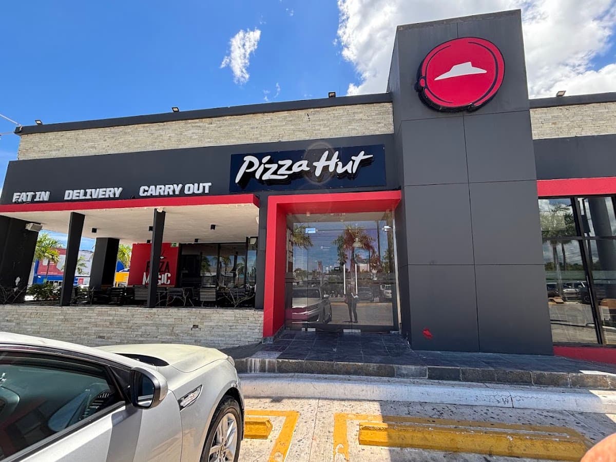 Pizza Hut — Zona Cocoloco