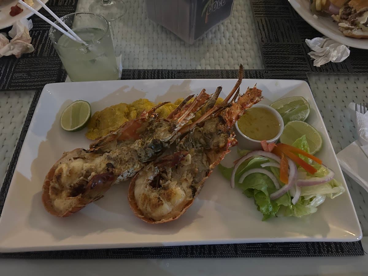 Coco's Beach Club