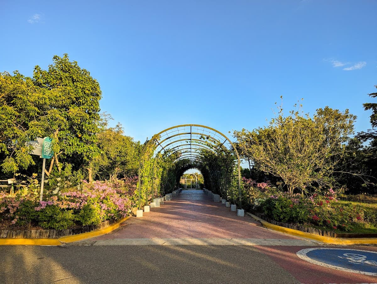 Jardín Botánico de Santiago Profesor Eugenio de Jesús Marcano Fondeur