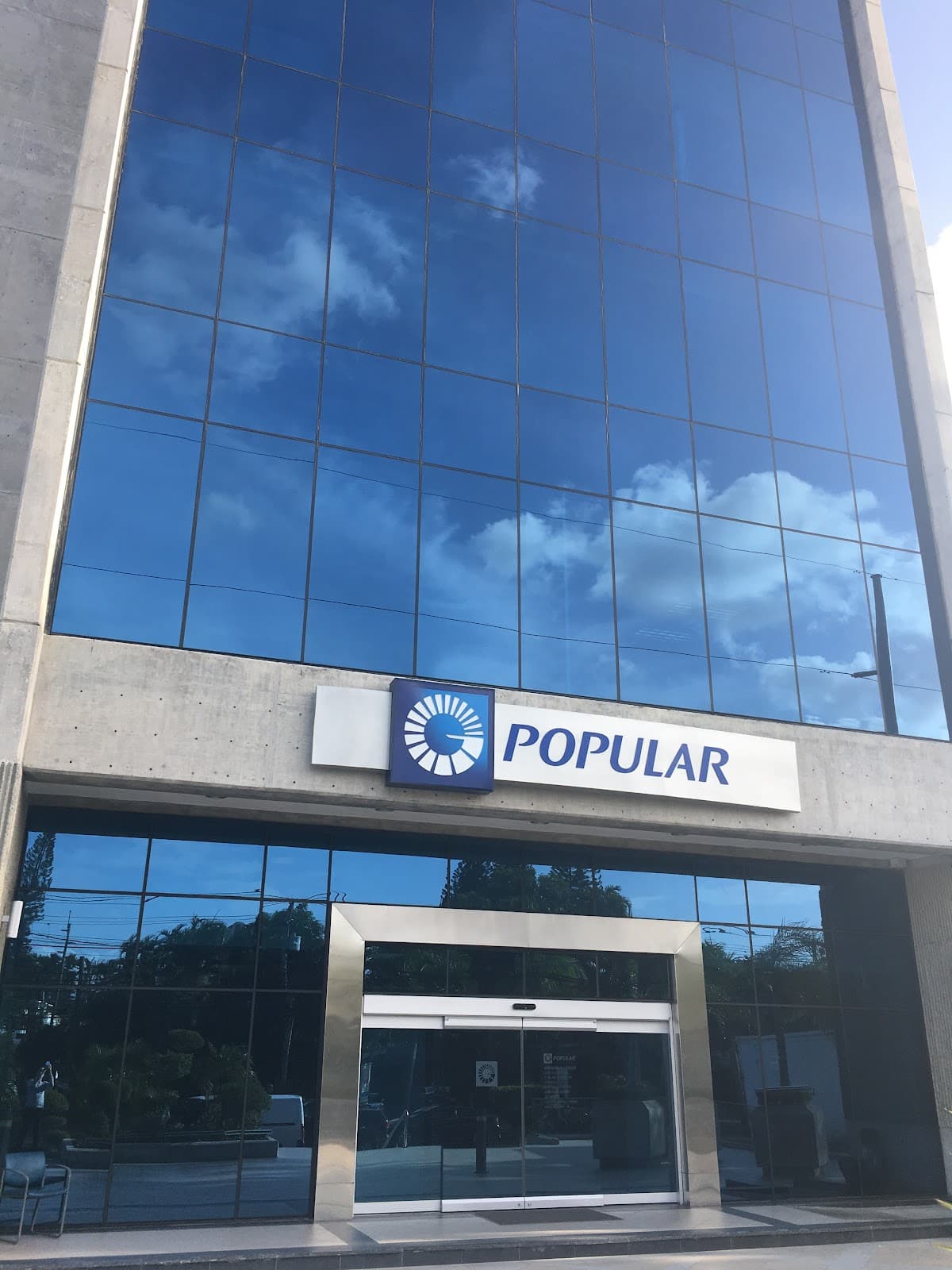 Banco Popular Dominicano — Autobanco — Av. Juan Pablo Duarte 195