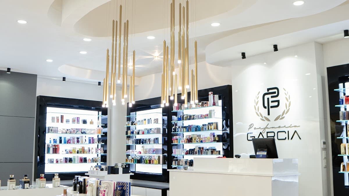 Perfumería Garcia • Plaza Luperón
