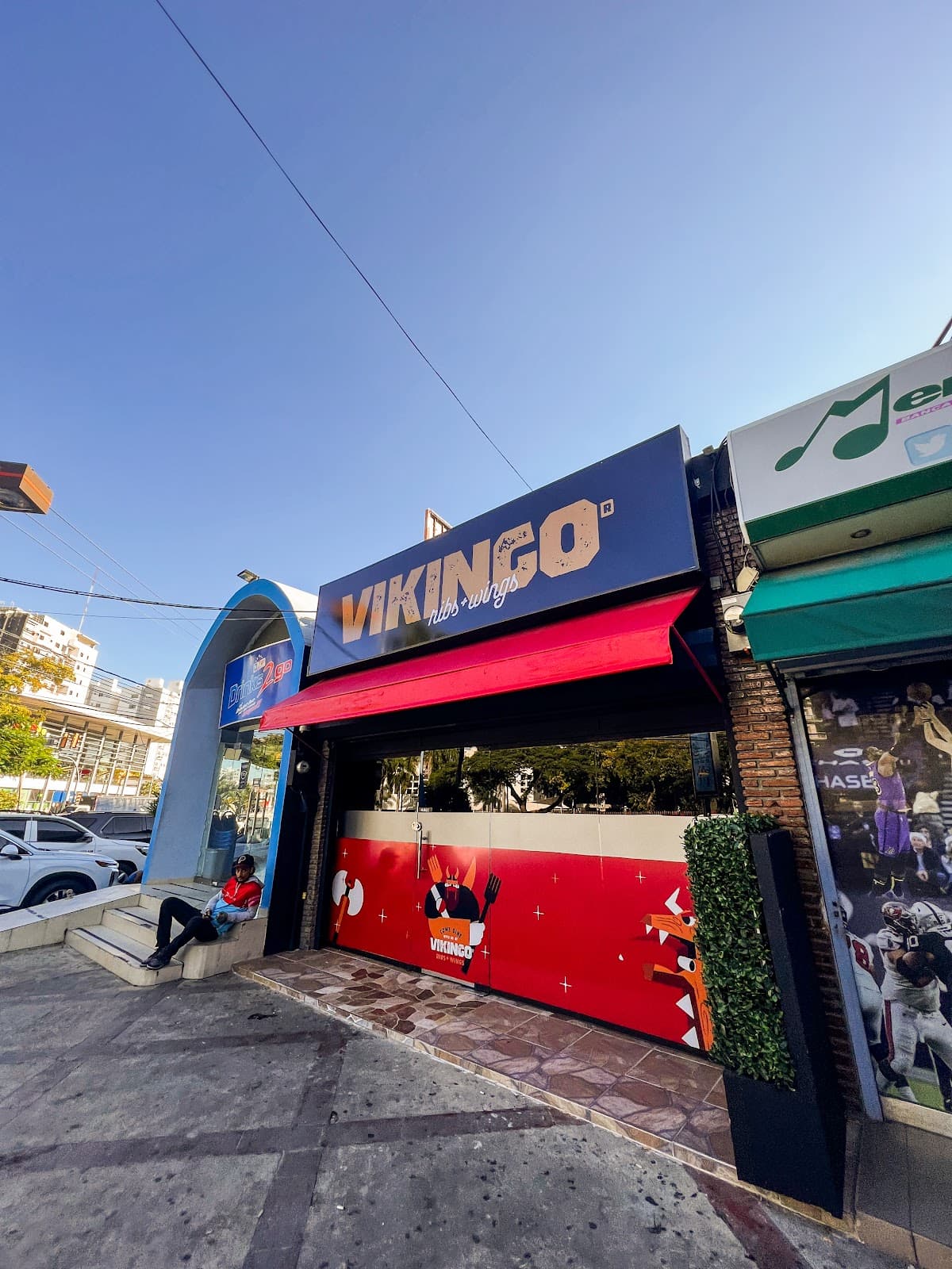 Vikingo Ribs & Wings Naco