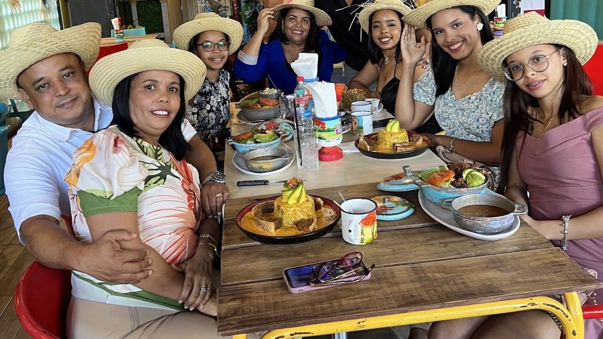 RESTAURANTE CAMPUNO