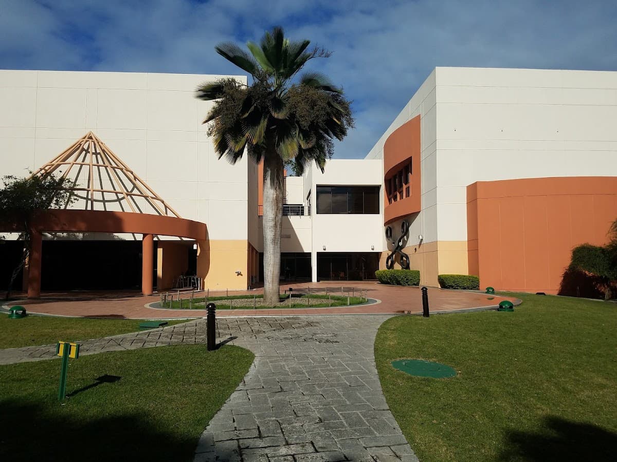 Centro León — Av. 27 de Febrero 146
