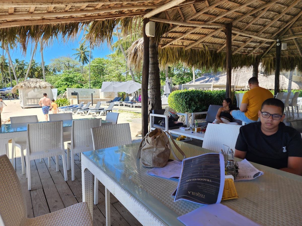 Esmeralda Beach Resort