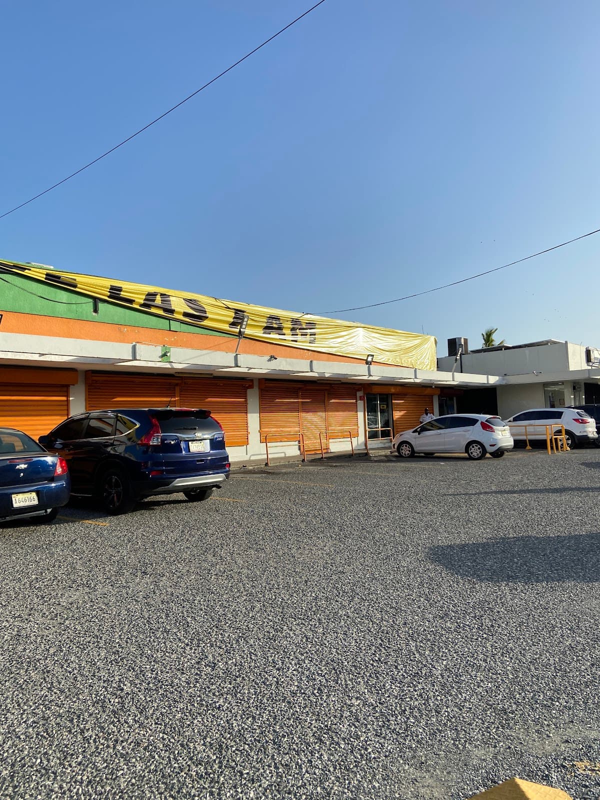 Supermercado 365 El Cacique