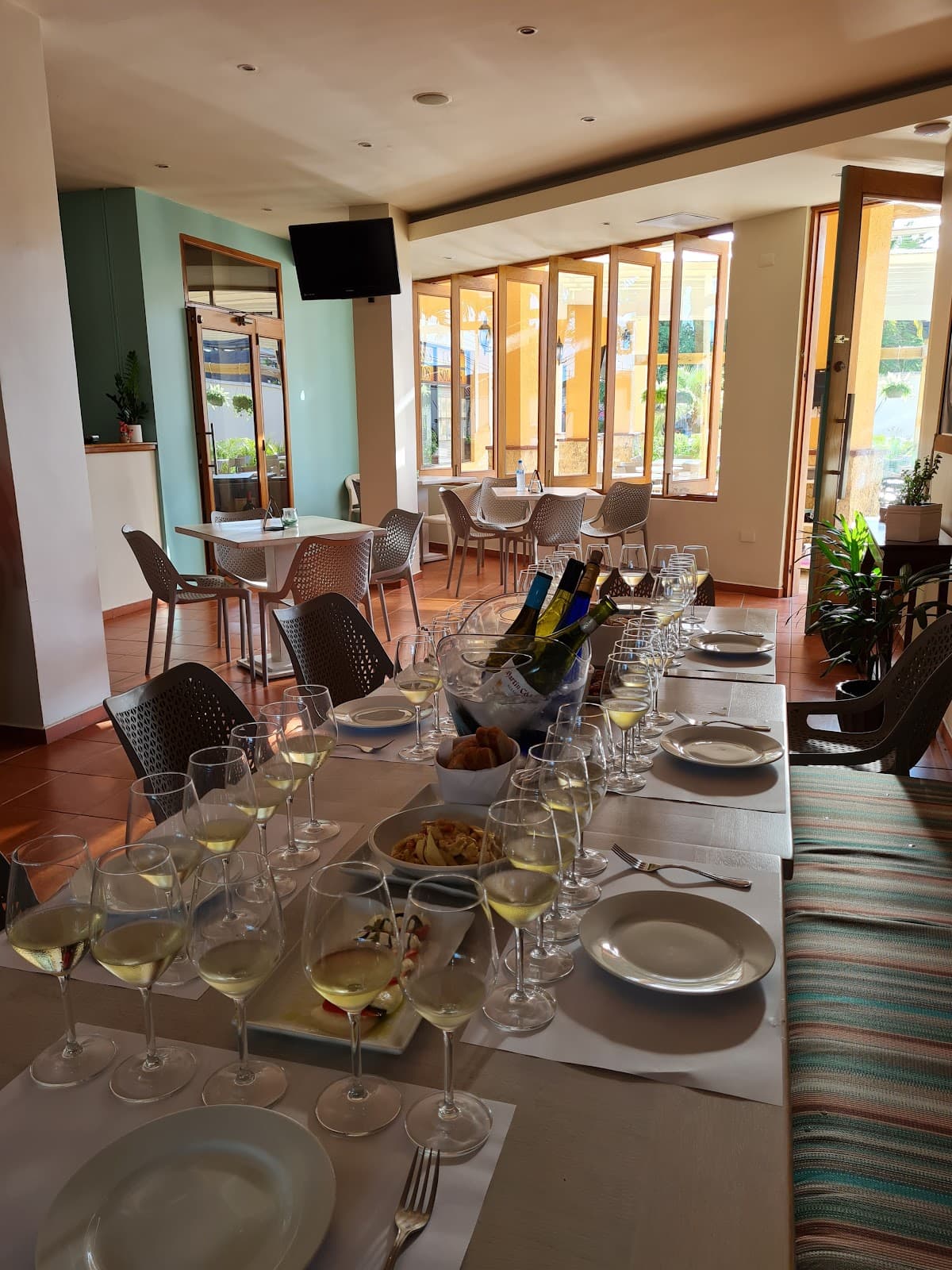 Sal Marina Restaurant