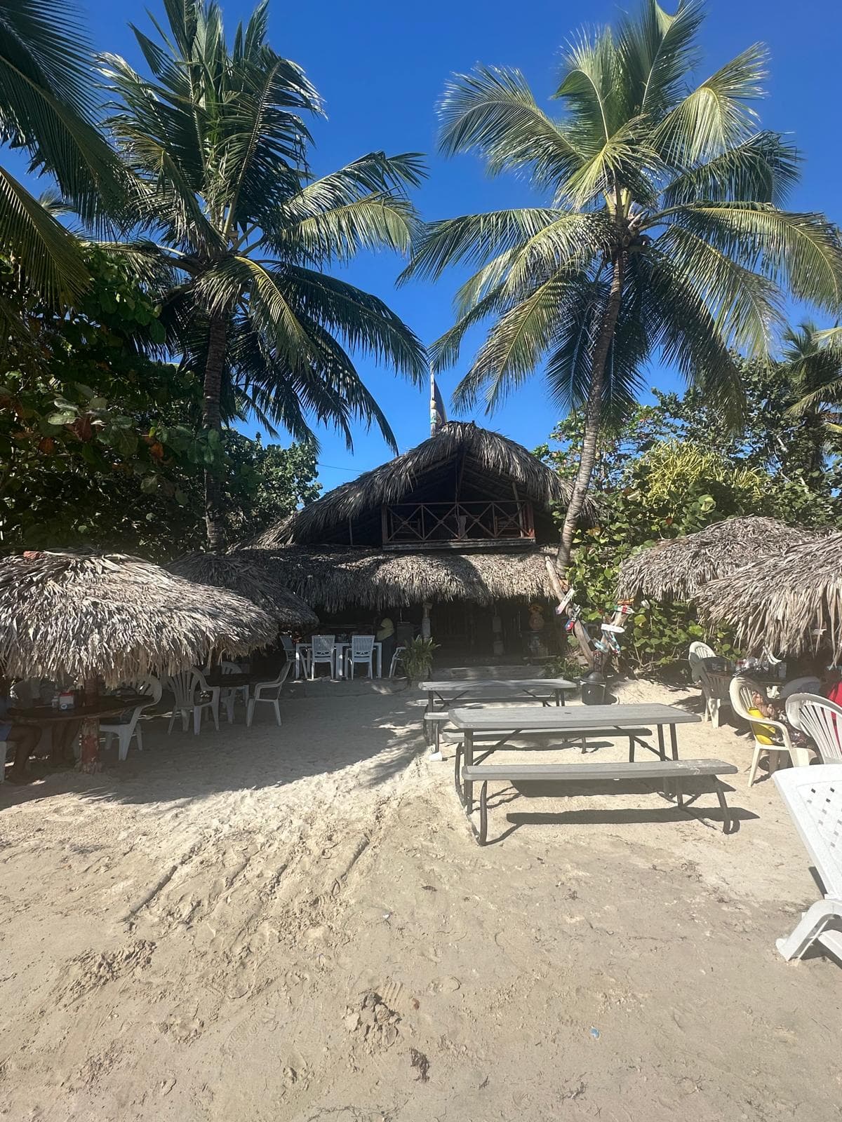 GranD Pescador Beach Restaurant
