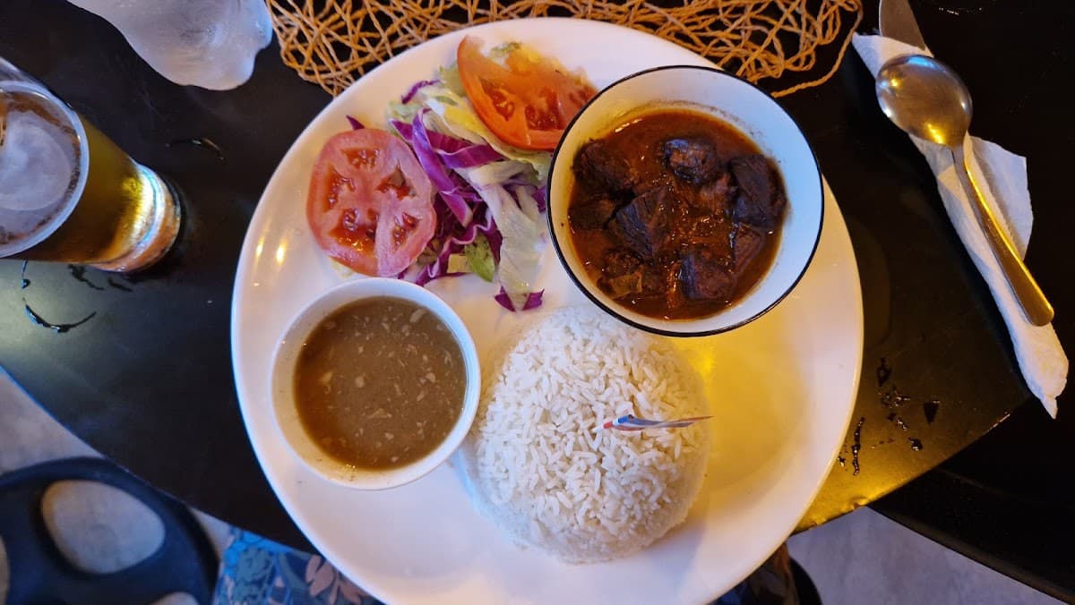 Quisqueya Beach Bar & Restaurant