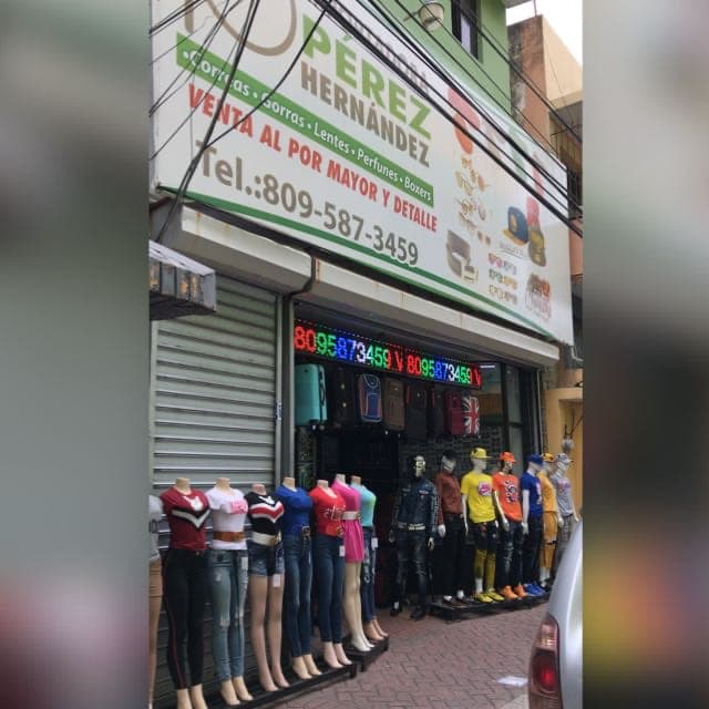 IMPORTADORA PEREZ HERNÁNDEZ de gorras lentes correa calzado y ropas