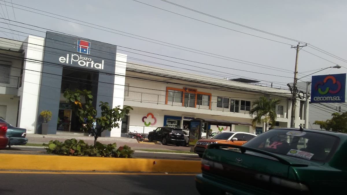 Plaza El Portal