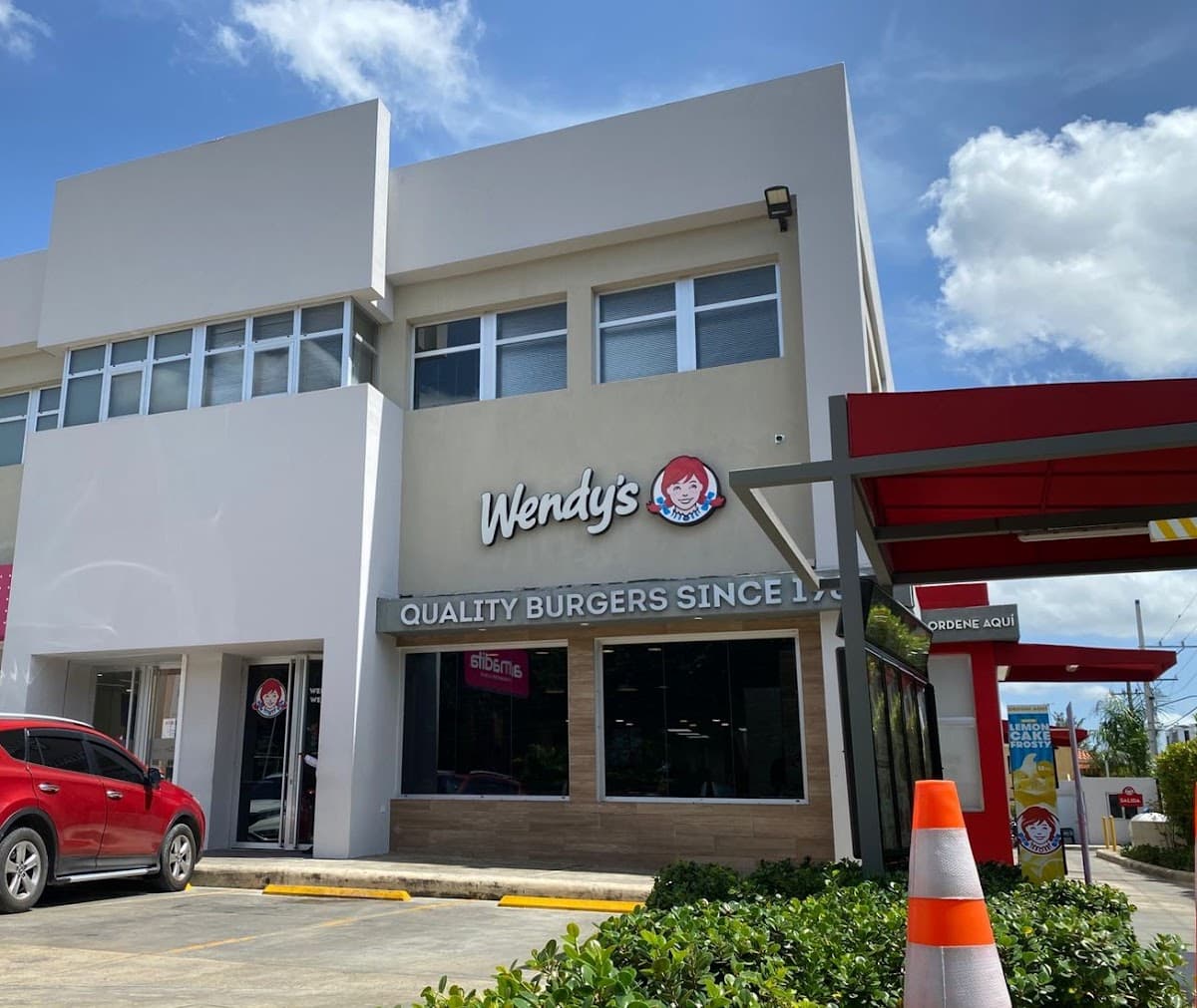 Wendy's — Av. República de Colombia &
