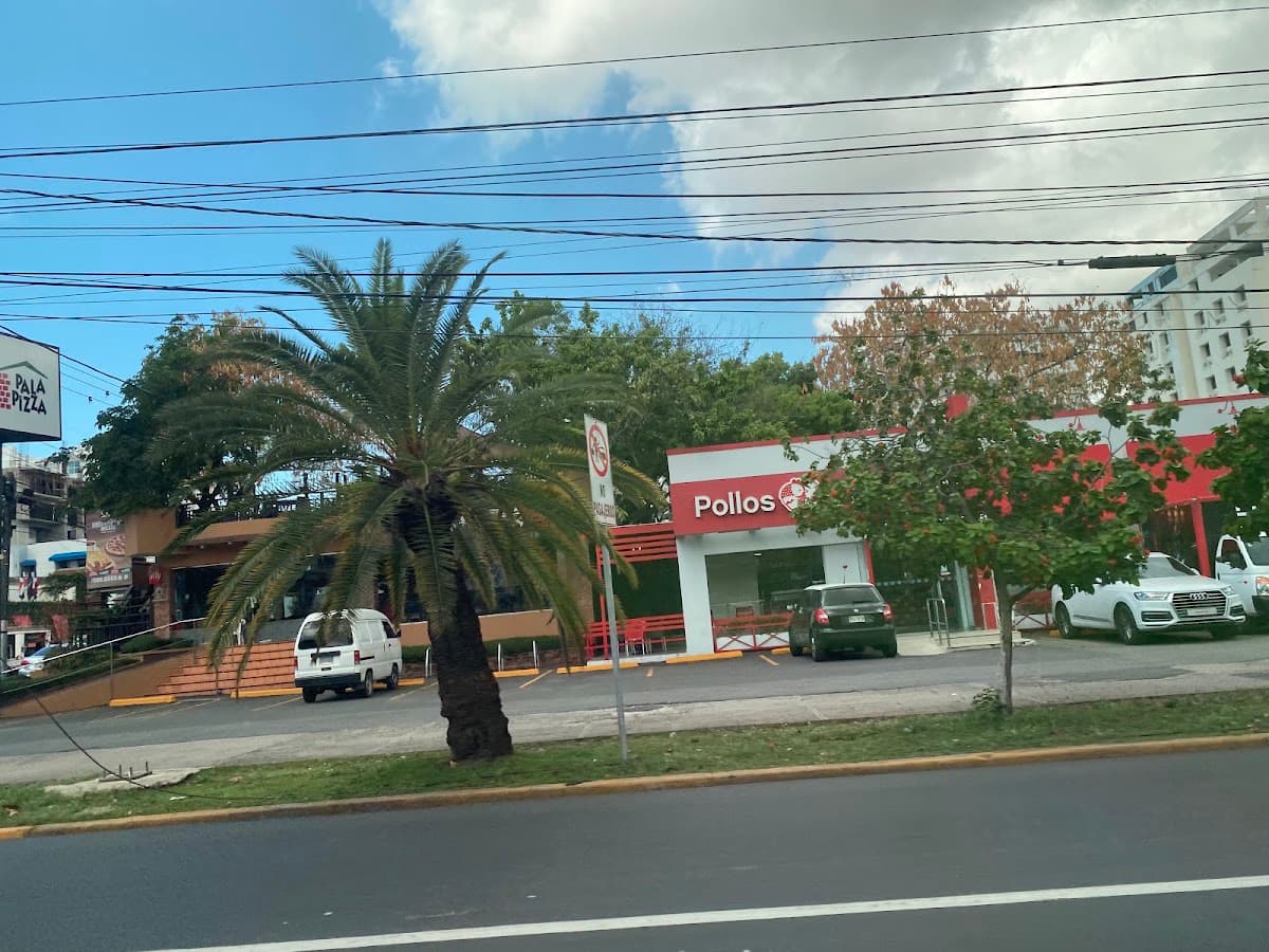 Banco Caribe — Plaza Pase de la Churchill