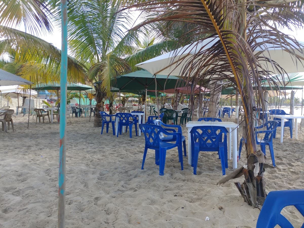 Mesitas playa Juan Dolio