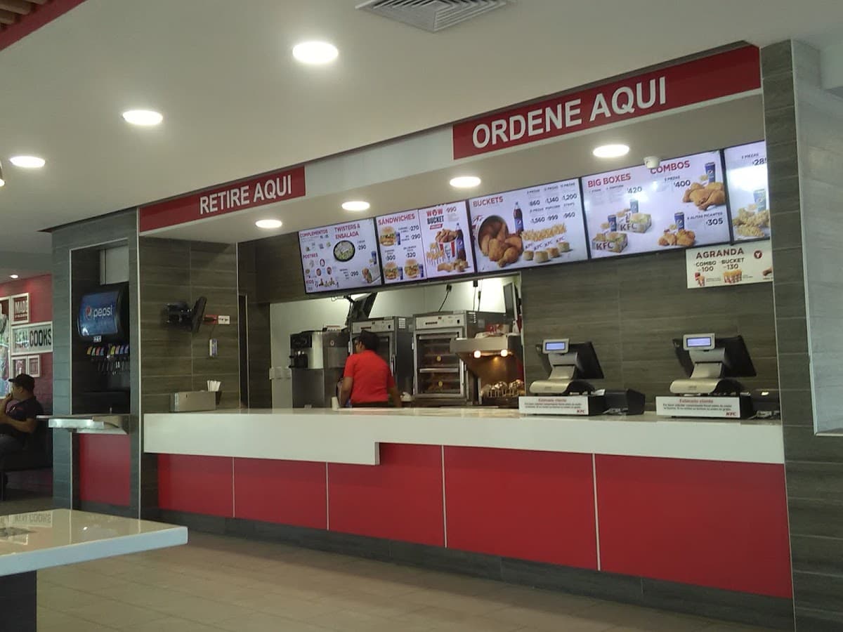 KFC — • Acrópolis