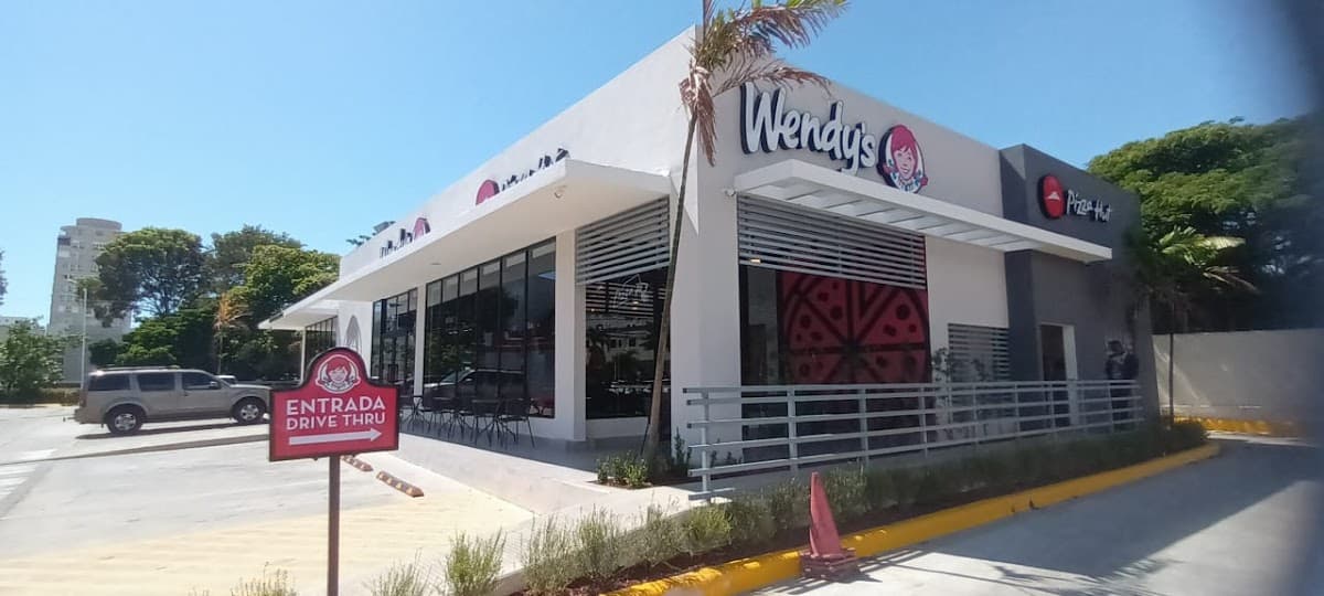 Wendy's — Av. Rómulo Betancourt &