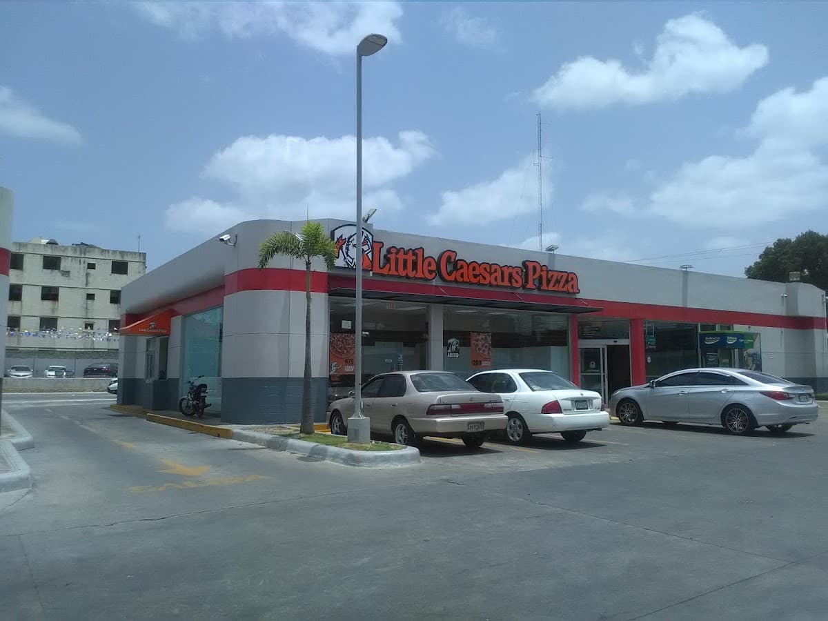 Little Caesars — Pizza - Los Prados