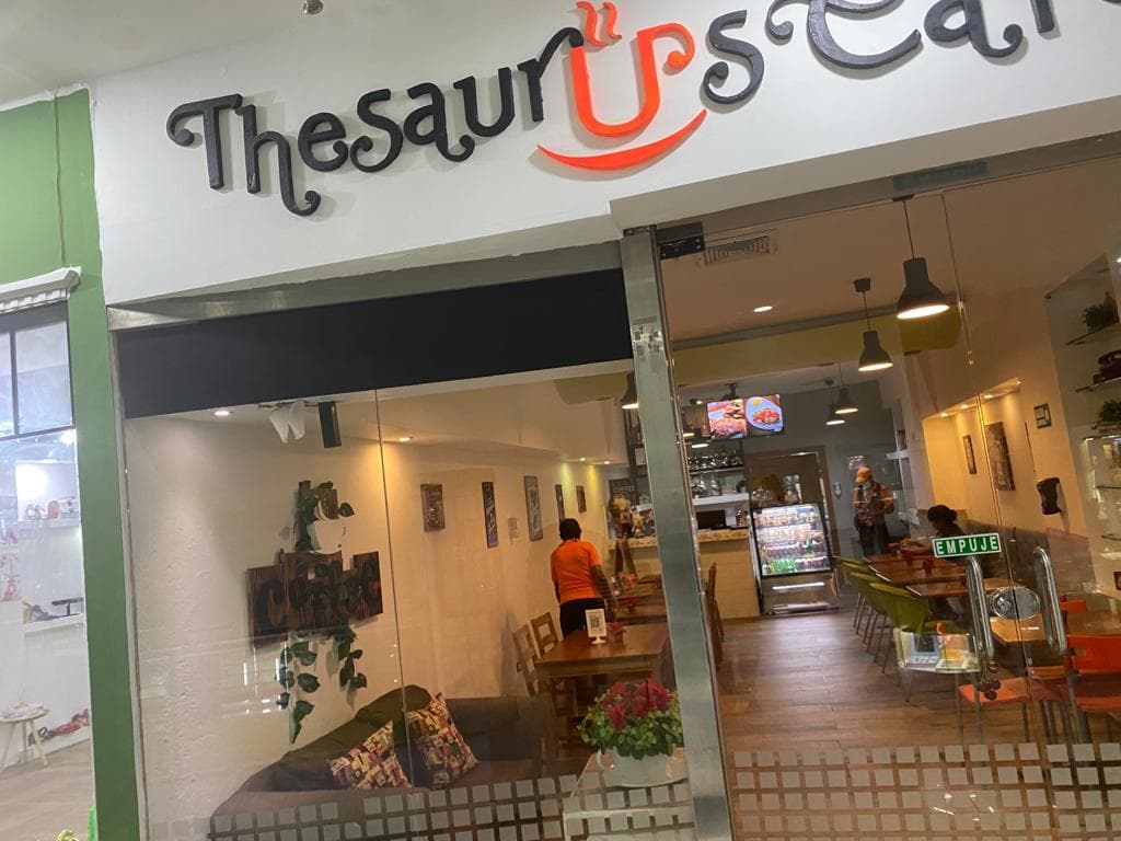 Thesaurus Café