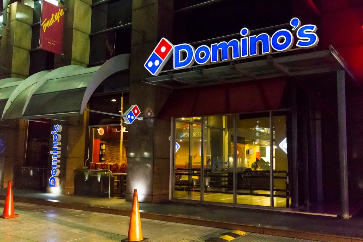 Domino's — Pizza - Lope de Vega