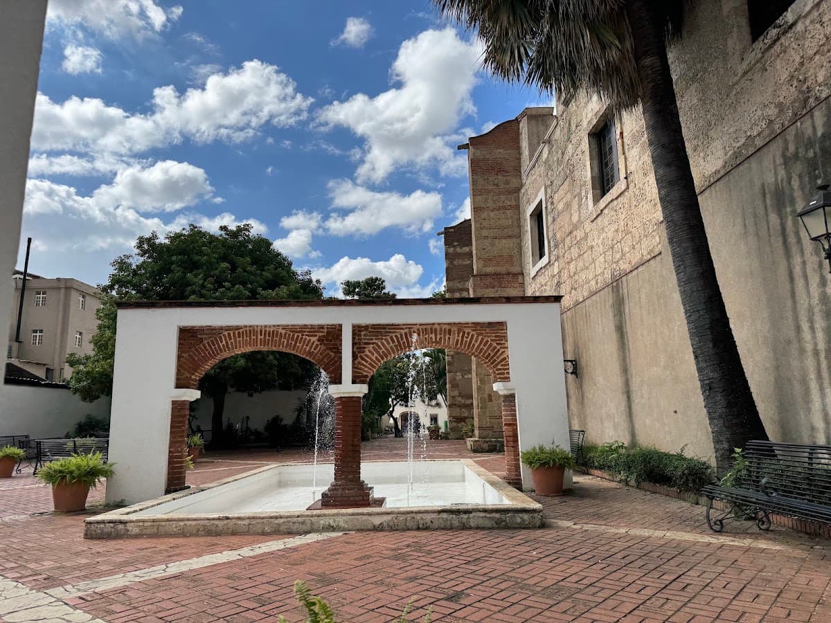Plaza María de Toledo