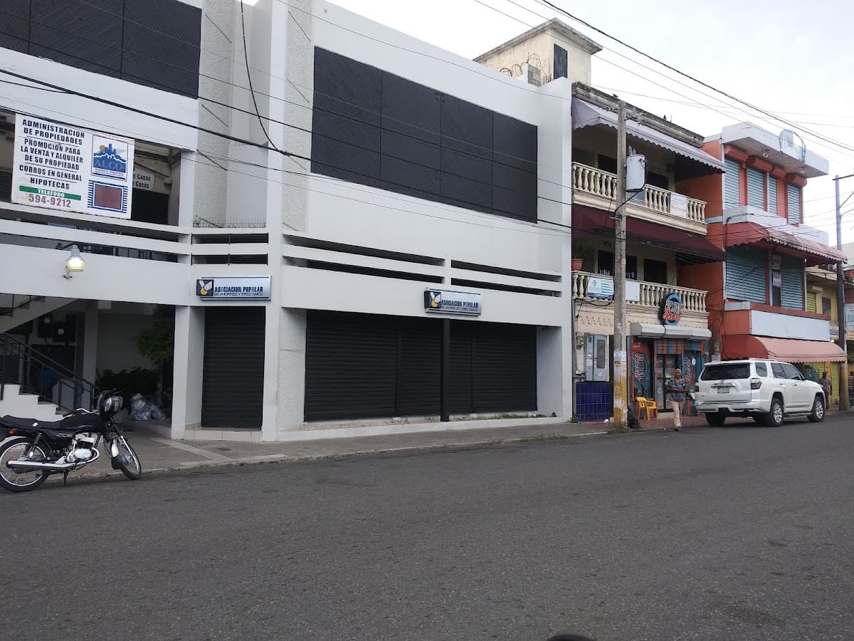 APAP — Los Mina Calle Pdte. Estrella Ureña No