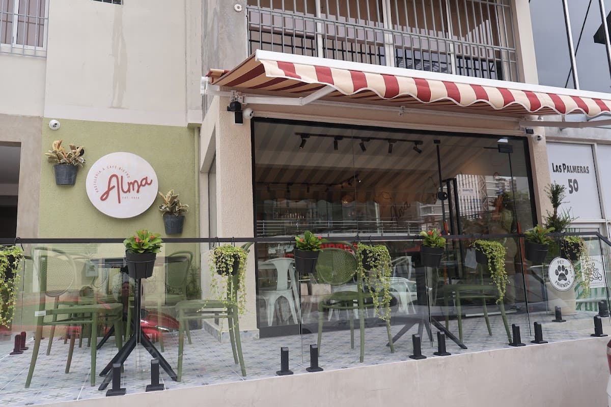 ALMA, pasteleria cafe & bistro