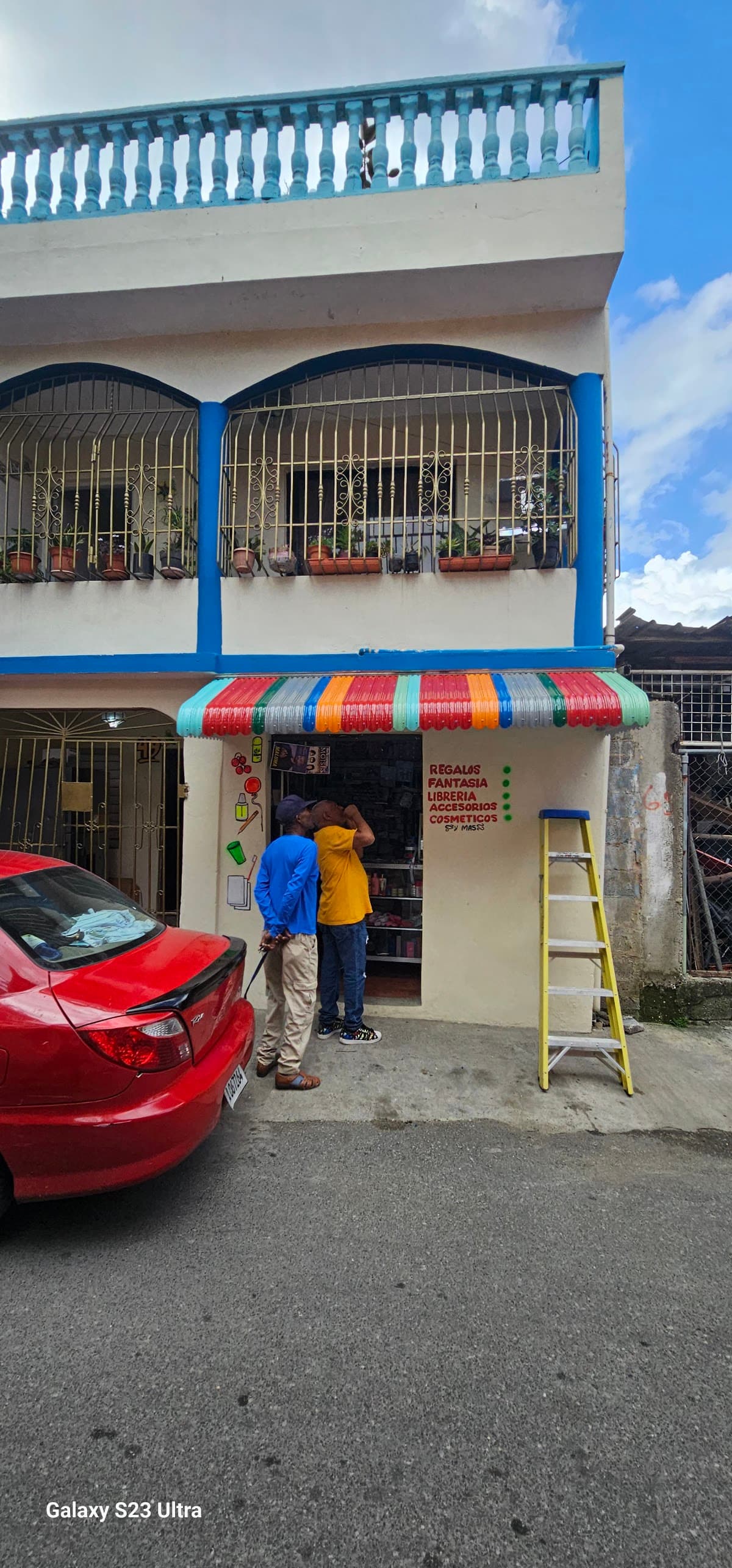 Pica Pollo y Comida Criolla