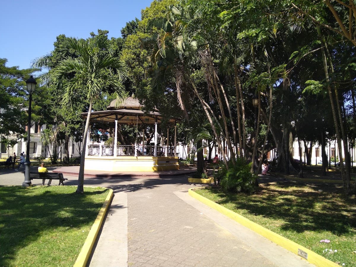 Parque Duarte — C. del Sol 131