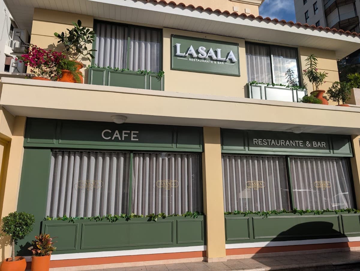 La Sala Restaurante & Bar