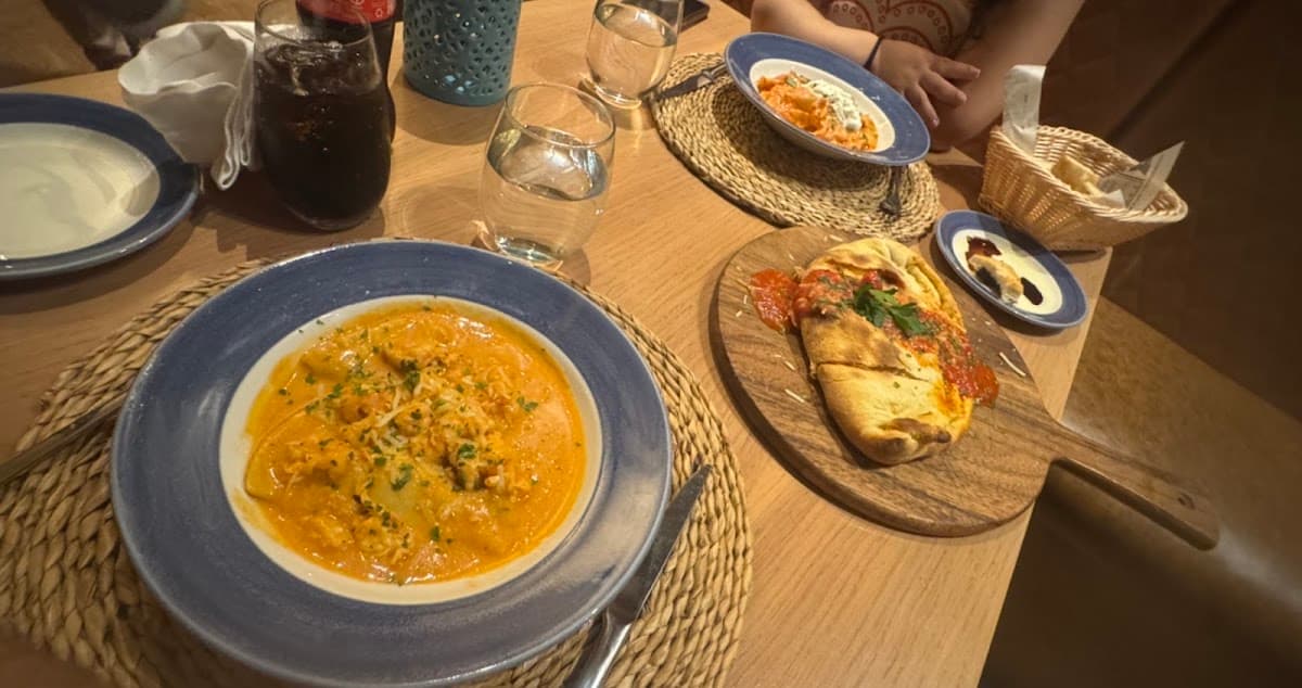 Mescalzone Restaurant