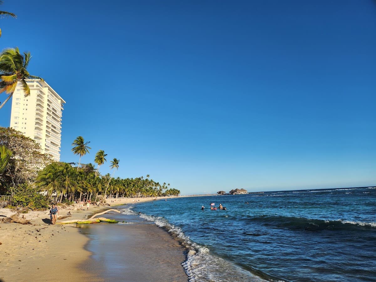 Playa Juan Dolio — 21000 Playa Juan Dolio
