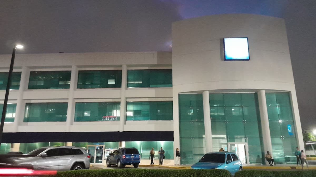 Banco Popular Dominicano — Autobanco — Av. Lope de Vega No. 44