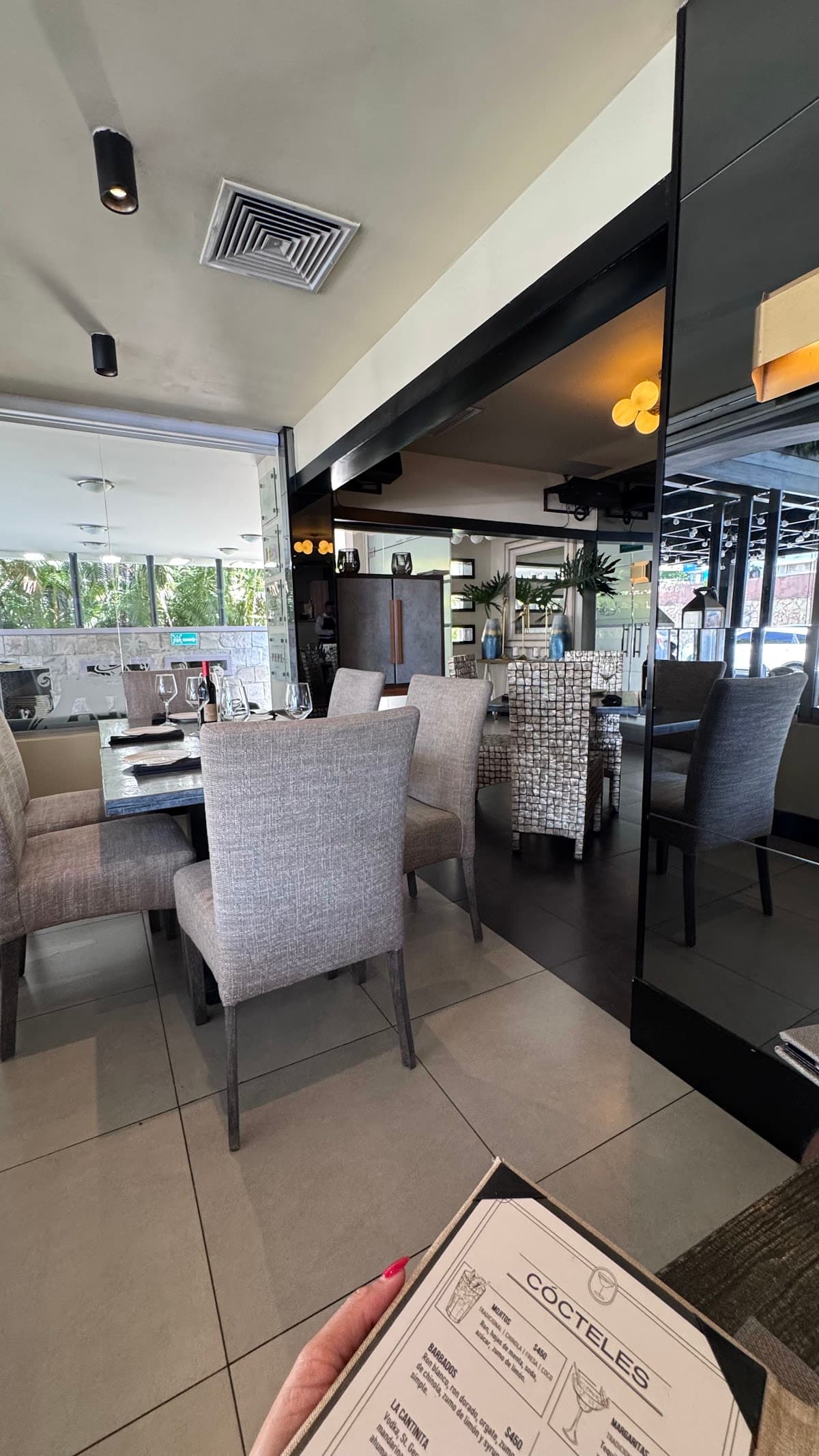 Noah Restaurant