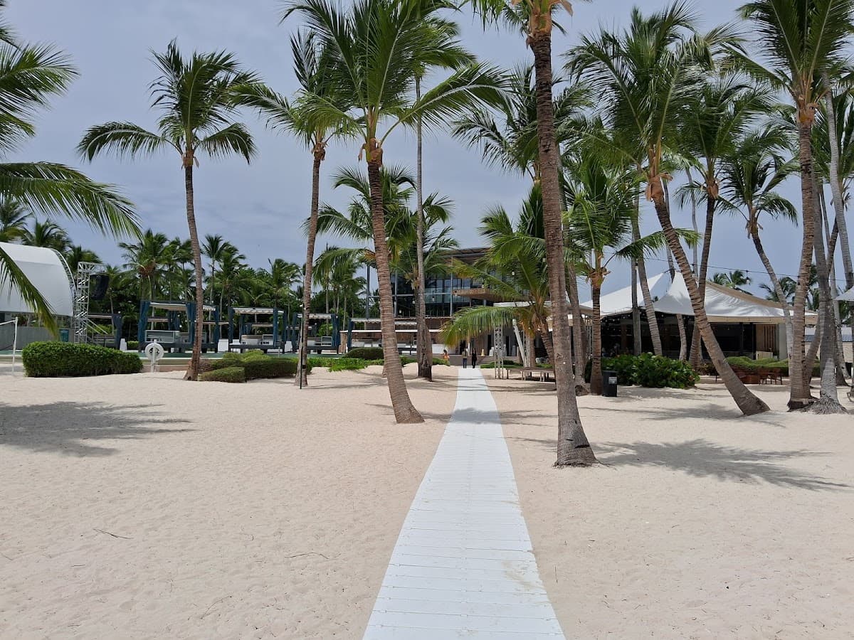 Pearl Beach Club