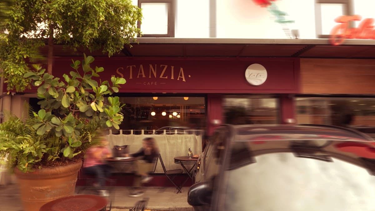 Stanzia Café & Bar