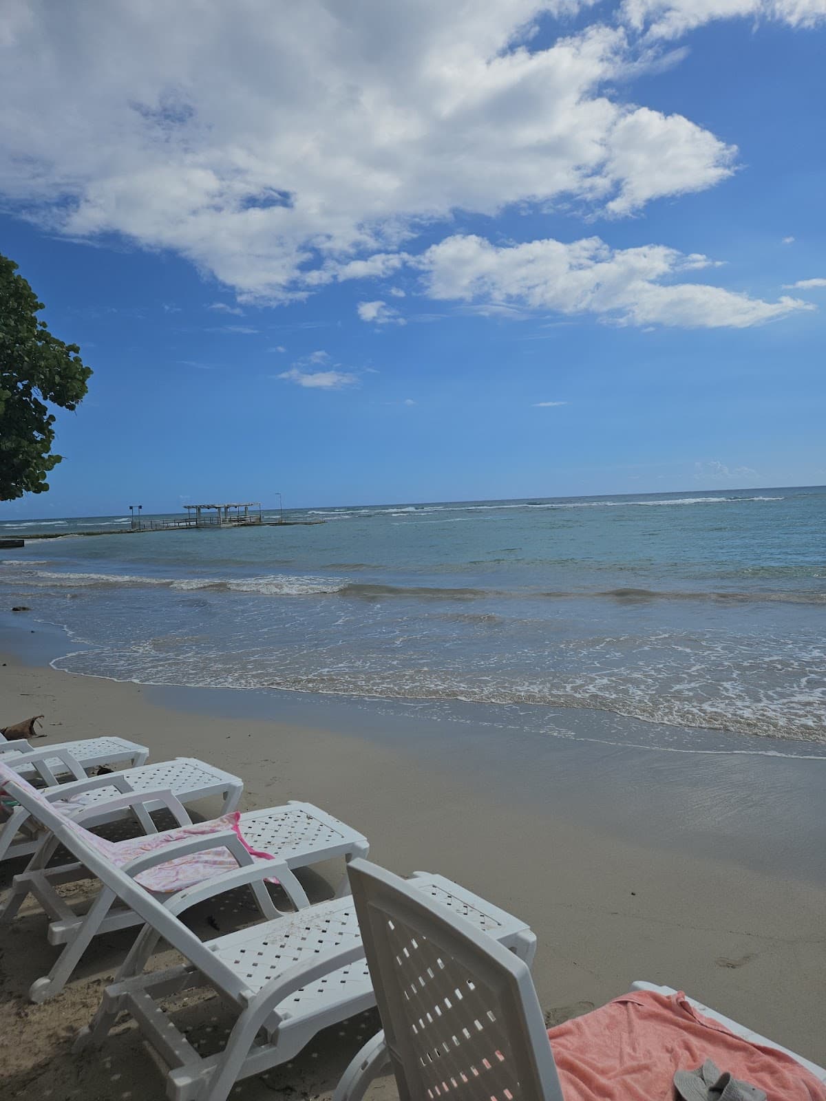 GranD Pescador Beach Restaurant