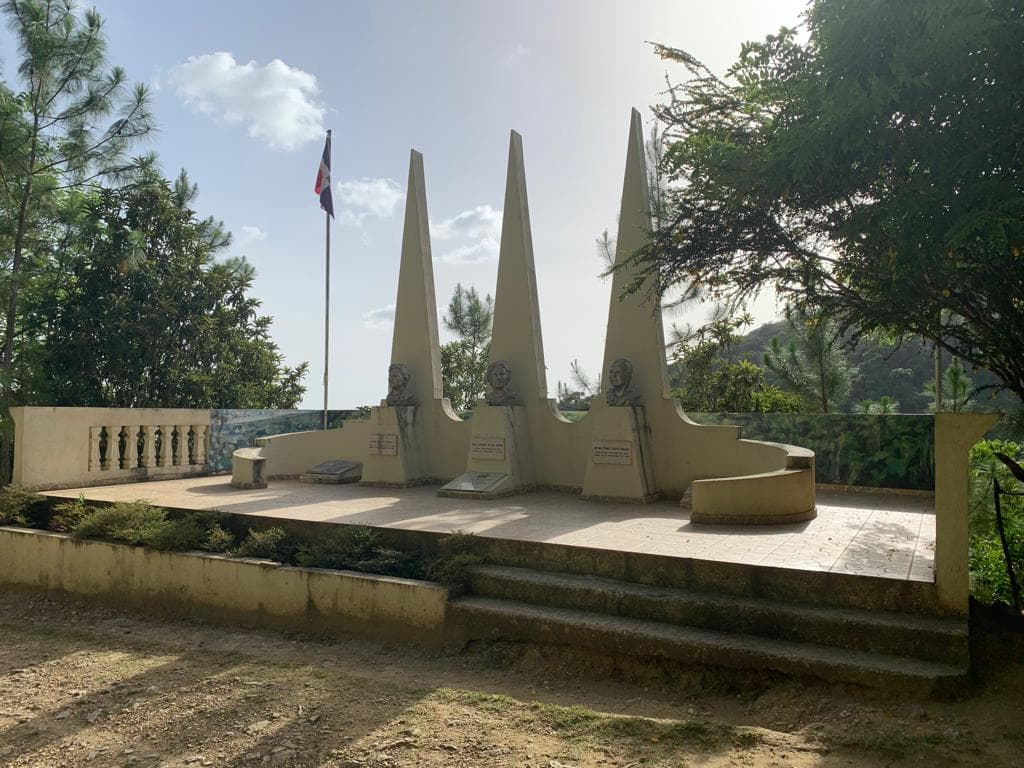 Monumento a las Hermanas Mirabal