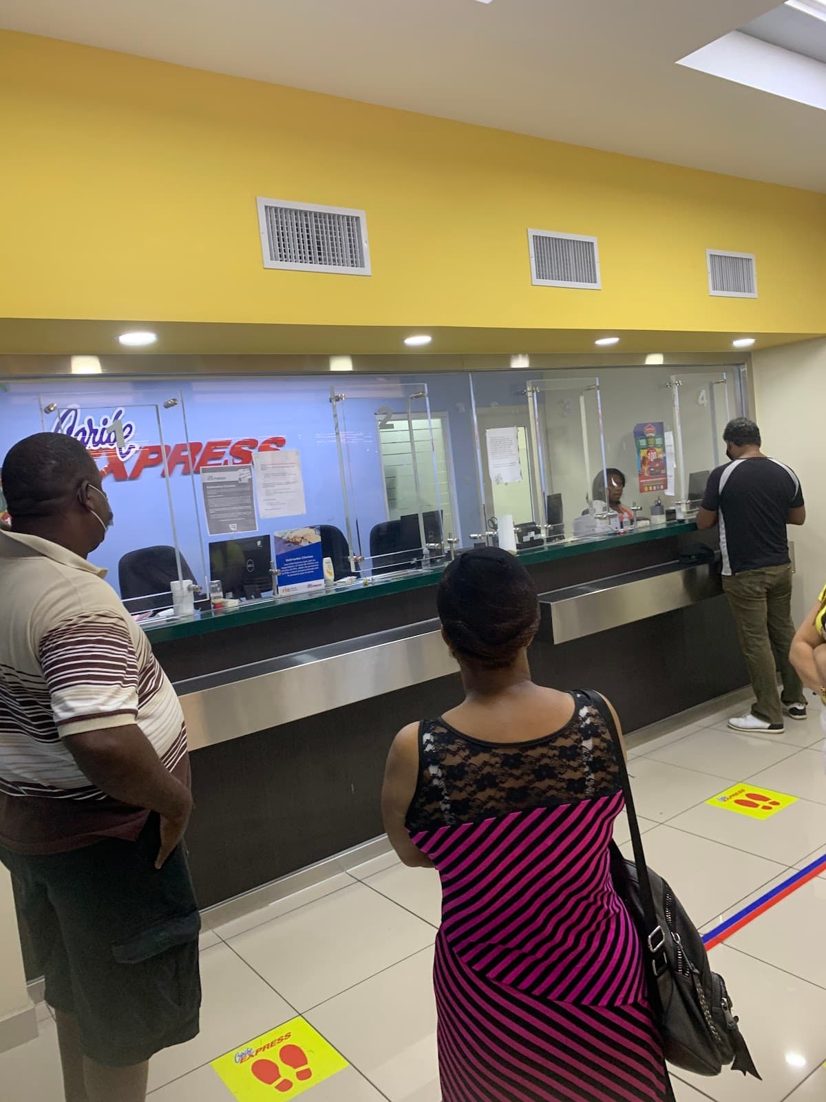 Caribe Express — Av. 26 de Enero