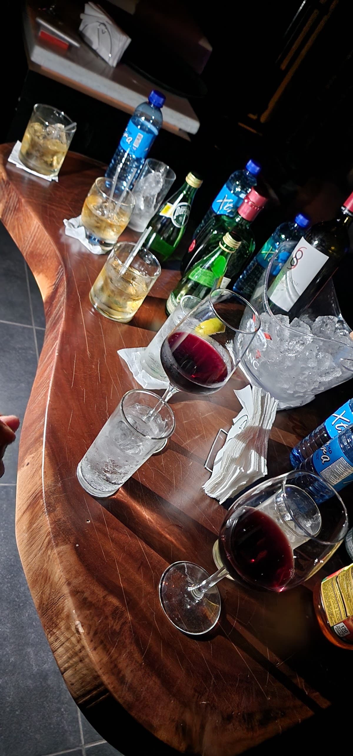 Francifol Bar M.C