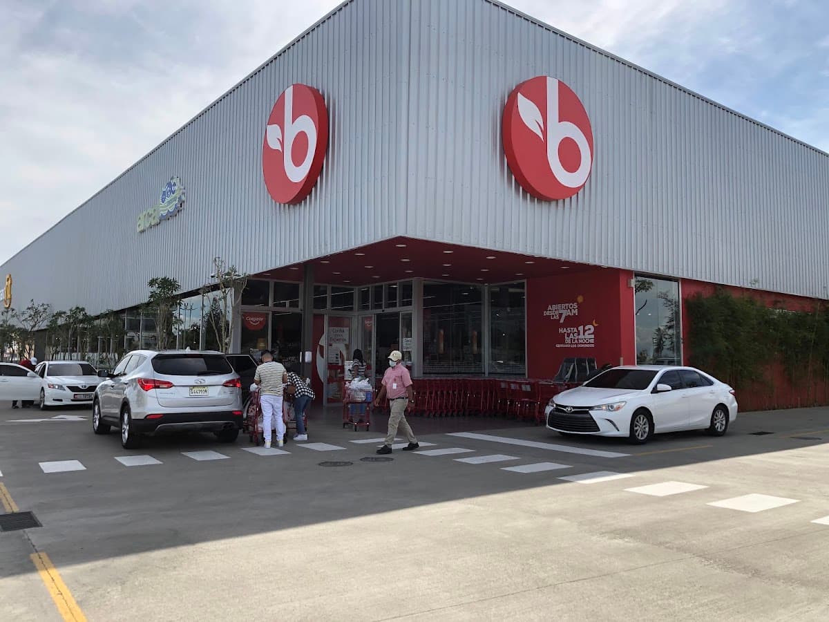 Supermercados Bravo — Carretera Duarte