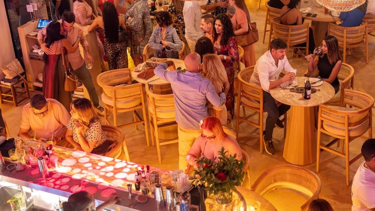 Cabanna Restaurant & Cocktail Club