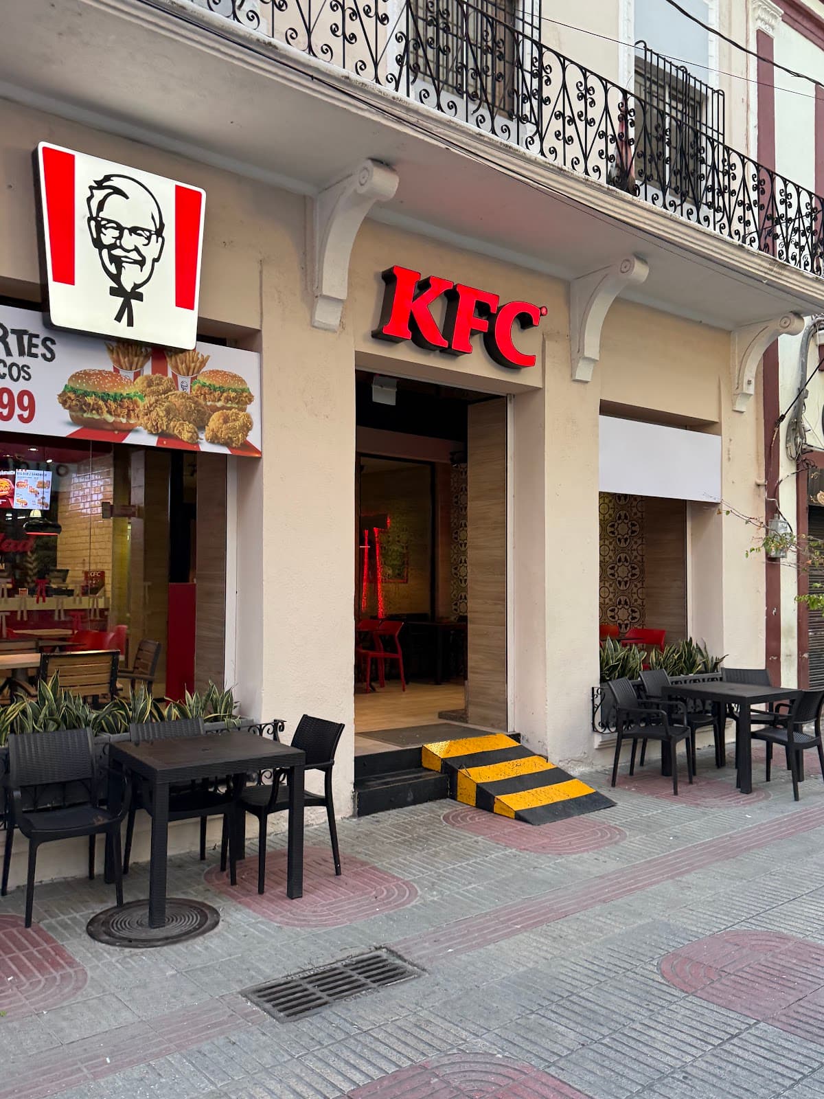 KFC — zona colonial