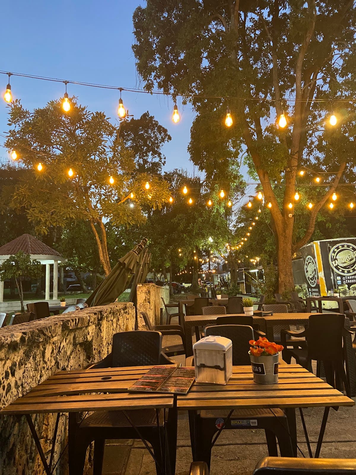 El Ingeniero Grill & Burger